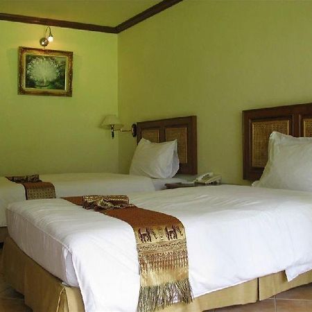 The Leaf On The Sands Khao Lak Exterior foto